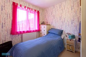 Bedroom- click for photo gallery